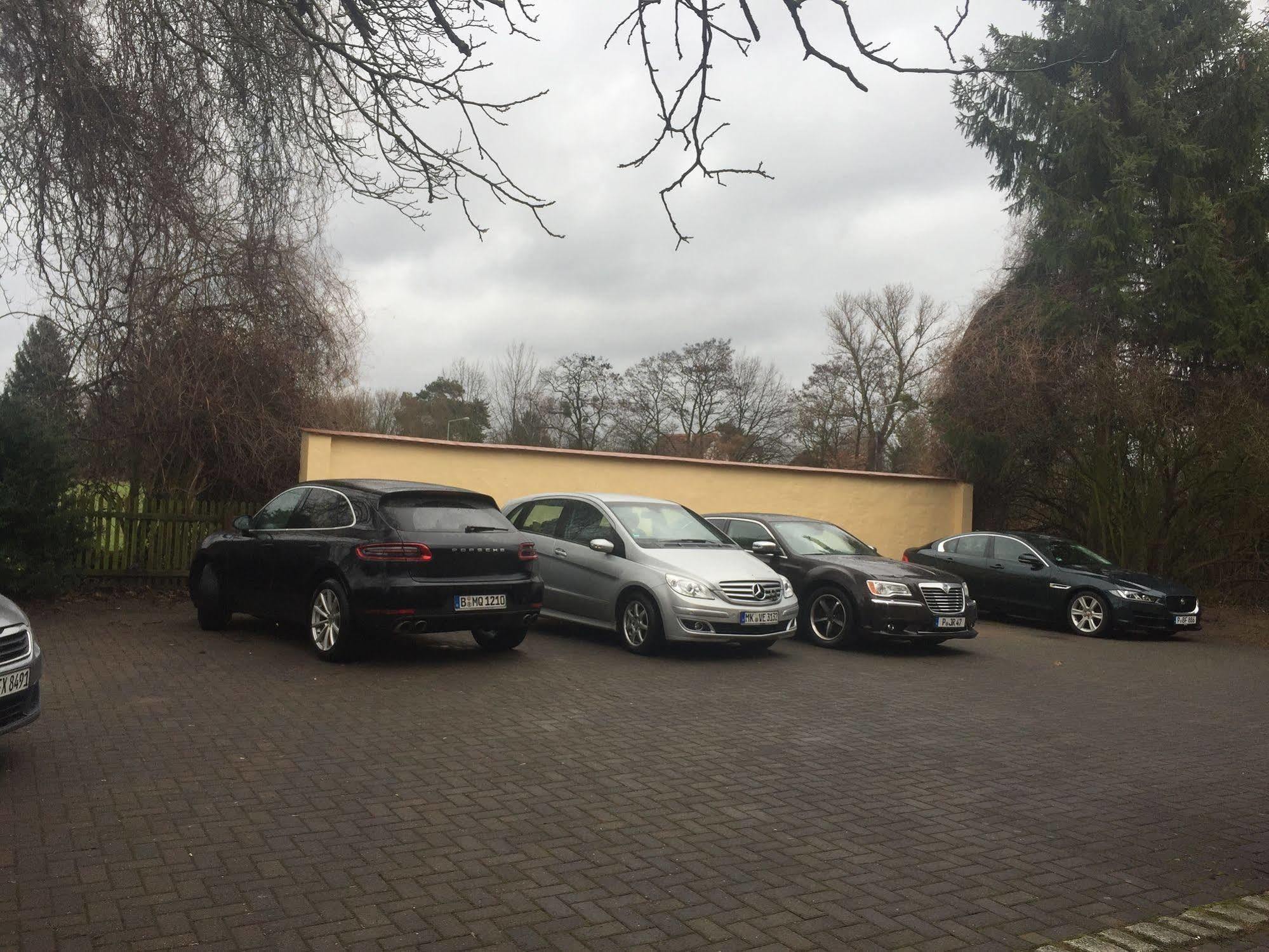 Garni-Hotel Kranich Potsdam Exterior photo